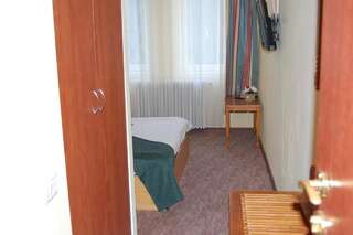 Отель Hotel Bucegi Portile Regatului Пырыул-Рече Двухместный номер с 1 кроватью или 2 отдельными кроватями и балконом-10