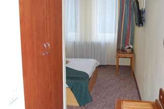 Отель Hotel Bucegi Portile Regatului Пырыул-Рече Двухместный номер с 1 кроватью или 2 отдельными кроватями и балконом-19